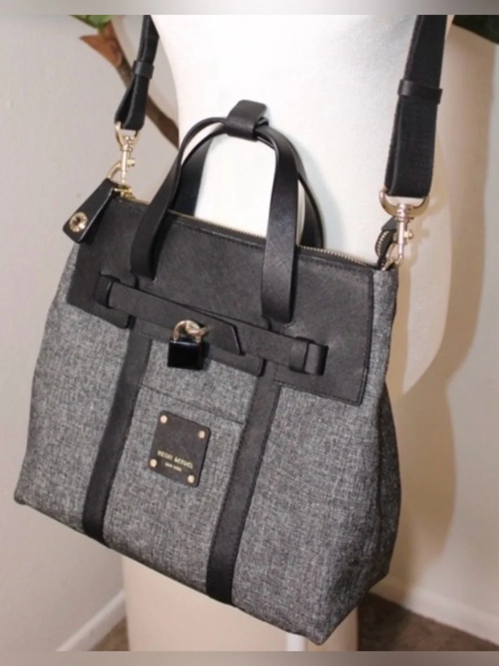 EUC!! HENRI BENDEL Jetsetter Convertible Backpack in Dark Gray & Black Leather